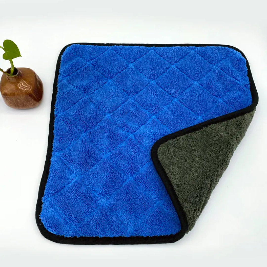 CAR MICROFIBER 800 GSM 40 BY 40 CM CLOTH